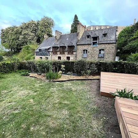 Superbe Avec Jardin Centre - Jerzual Dinan