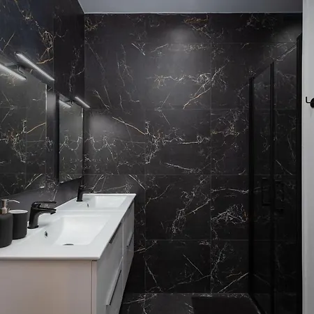 Superbe Avec Jardin Centre - Jerzual Apartament *