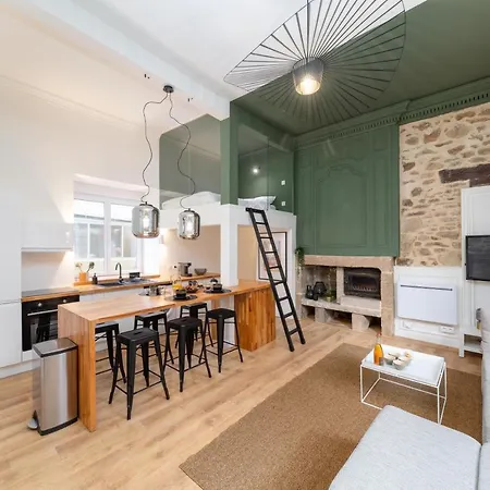 Superbe Avec Jardin Centre - Jerzual Dinan